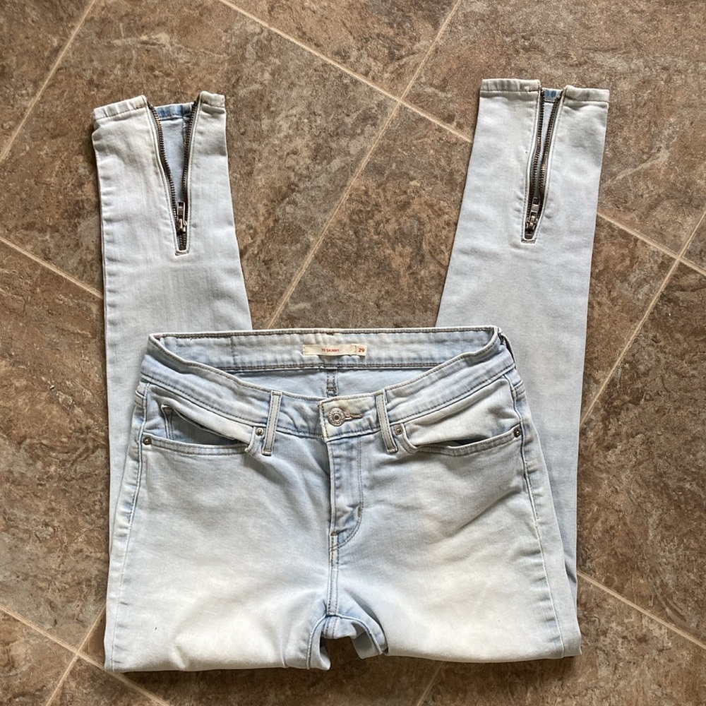 Levi’s petite skinny jeans - Picture 2 of 4